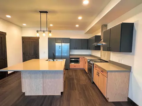 501 W Center St, Kalispell, MT 59901