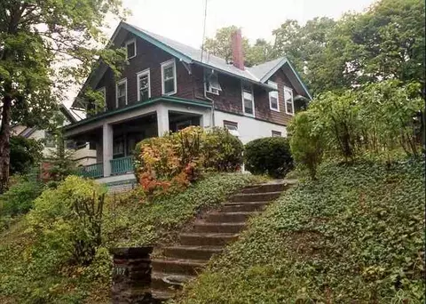 107 Elmwood Ave, Ithaca, NY 14850