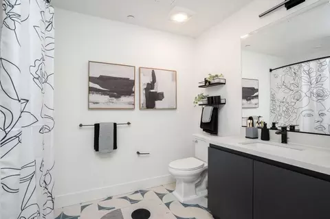 3450 W 43rd St, Los Angeles, CA 90008 photo 5