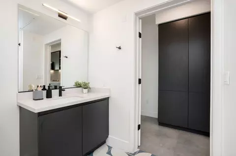 3450 W 43rd St, Los Angeles, CA 90008 photo 7
