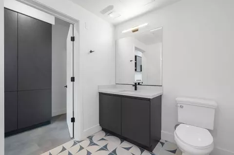 3450 W 43rd St, Los Angeles, CA 90008 photo 23
