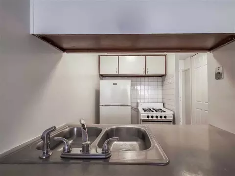 639 W Grace St, Chicago, IL 60613 photo 31