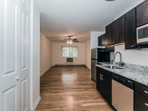 639 W Grace St, Chicago, IL 60613 photo 19
