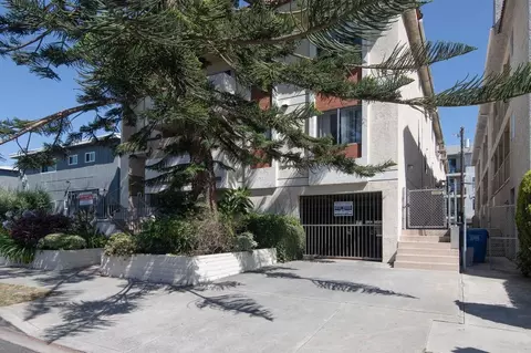 12756 Caswell Ave, Los Angeles, CA 90066