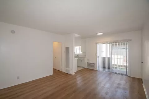 10925 Peach Grove St, North Hollywood, CA 91601