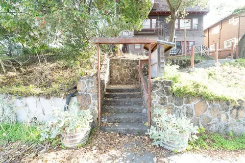 1321 Spruce St, Berkeley, CA 94709 photo 6