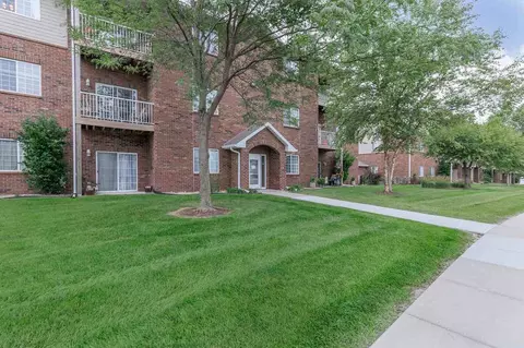 15735 Rosewood St, Omaha, NE 68136 photo 17