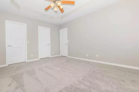 15735 Rosewood St, Omaha, NE 68136 photo 9