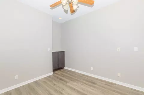 15735 Rosewood St, Omaha, NE 68136 photo 4