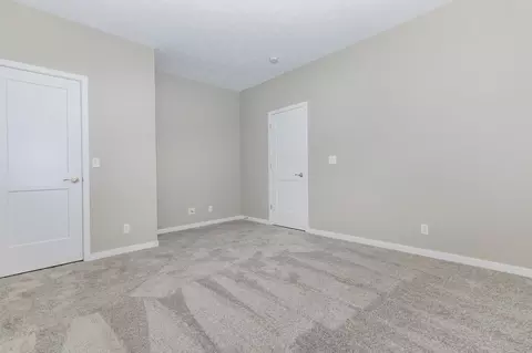15735 Rosewood St, Omaha, NE 68136 photo 7