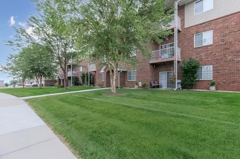 15735 Rosewood St, Omaha, NE 68136 photo 20