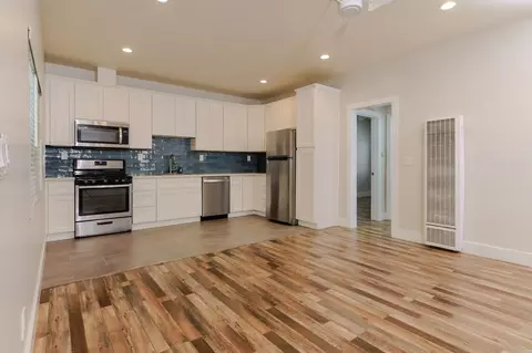 449 W Garfield Ave, Glendale, CA 91204