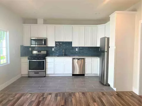 449 W Garfield Ave, Glendale, CA 91204