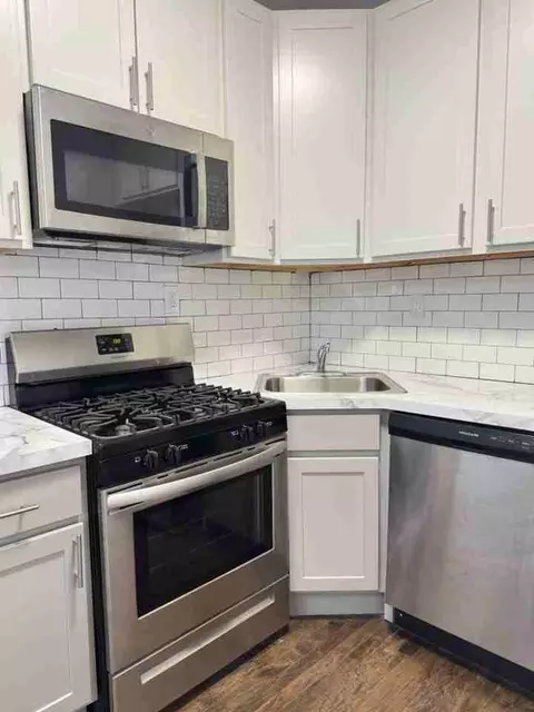 6257 N Lakewood Ave, Chicago, IL 60660