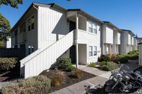 2300 Corby Ave, Santa Rosa, CA 95407