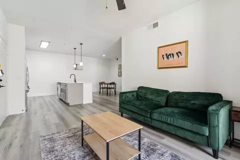 6610 N 93rd Ave, Glendale, AZ 85305