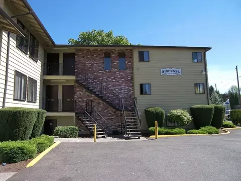 4201 NE Sumner St, Portland, OR 97218