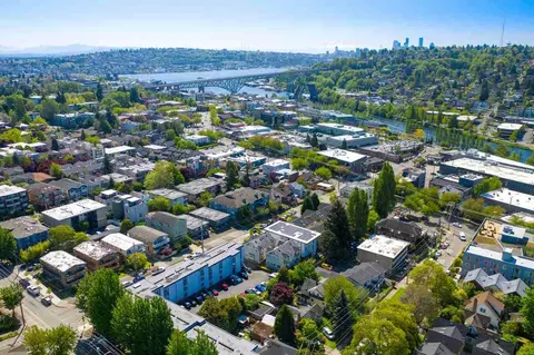 3620 Phinney Ave N, Seattle, WA 98103 photo 3