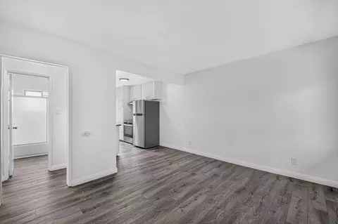 477 E South St, Long Beach, CA 90805