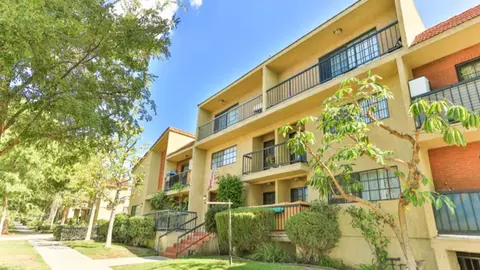 1140 Elm Ave, Glendale, CA 91201