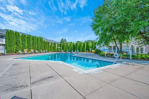 45425 Whispering Lakes Blvd, Utica, MI 48317