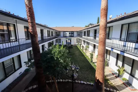 170 S Chester Ave, Pasadena, CA 91106