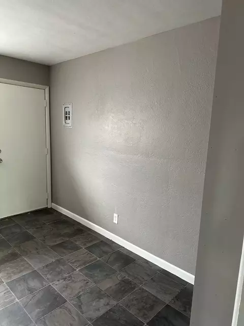 1006 Forest Ct, Kansas City, KS 66103