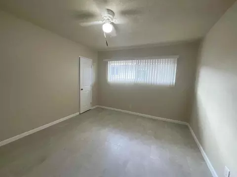 221 Avocado St, Costa Mesa, CA 92627 photo 18