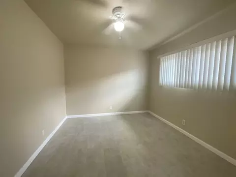 221 Avocado St, Costa Mesa, CA 92627 photo 25