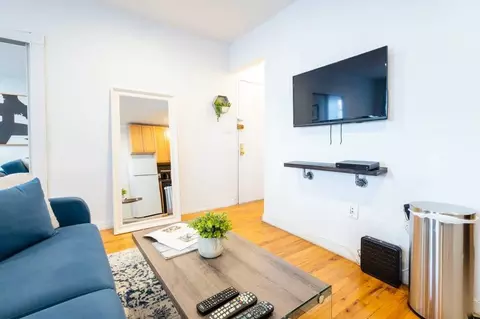 350 E 19th St, New York, NY 10003