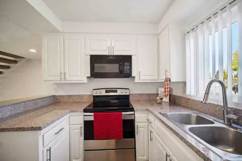13730 Via Del Palma Ave, Whittier, CA 90602