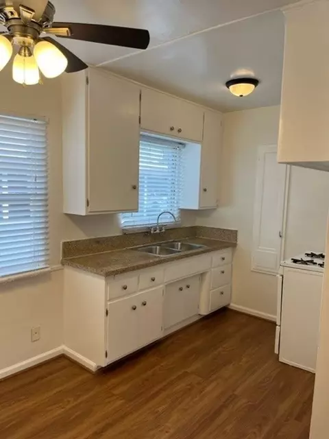 1515 E Broadway, Glendale, CA 91205