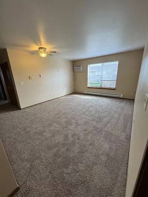 1600 Vogt Dr, West Bend, WI 53095