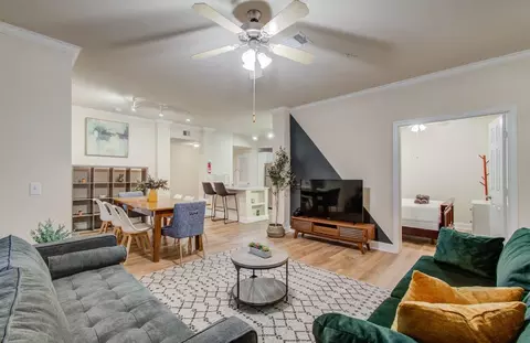 Braeswood Sq, Houston, TX 77096 photo 27