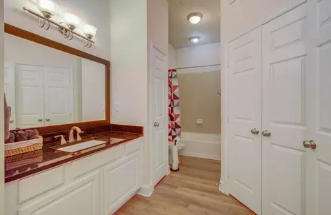 Braeswood Sq, Houston, TX 77096 photo 17
