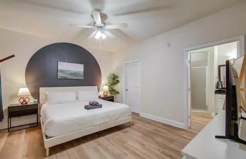 Braeswood Sq, Houston, TX 77096 photo 39