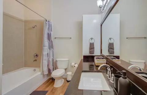 Braeswood Sq, Houston, TX 77096 photo 20