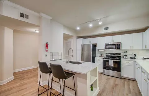 Braeswood Sq, Houston, TX 77096 photo 36