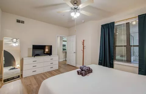 Braeswood Sq, Houston, TX 77096 photo 40