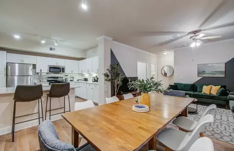 Braeswood Sq, Houston, TX 77096 photo 35
