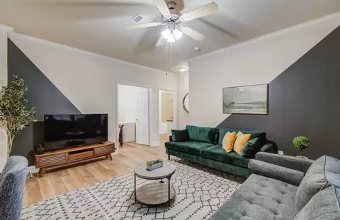 Braeswood Sq, Houston, TX 77096 photo 31