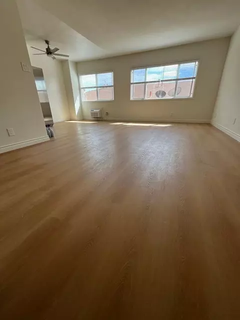 200 S Mariposa Ave, Los Angeles, CA 90004