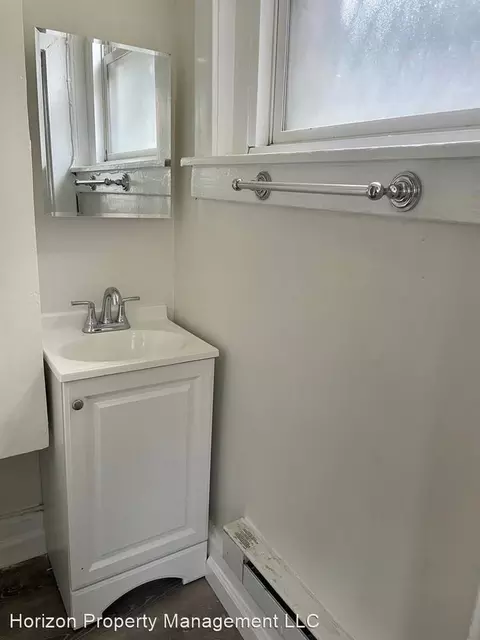 2228 Mount Royal Ter, Baltimore, MD 21217 photo 6