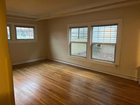 1809 41st Ave E, Seattle, WA 98112