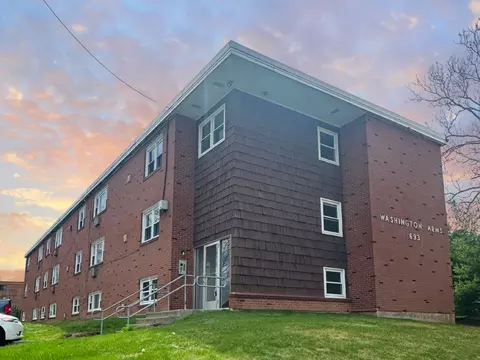 693 Washington St, Middletown, CT 06457