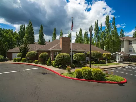 915 SW 163rd Ave, Beaverton, OR 97006