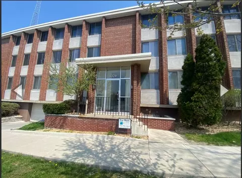 1320 E Capitol Dr, Shorewood, WI 53211
