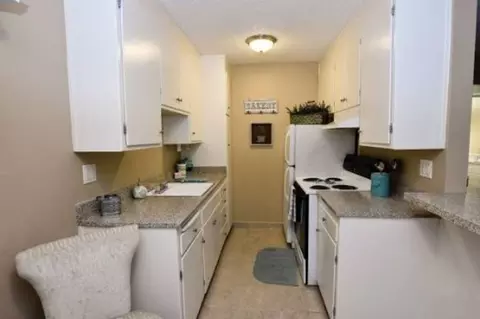950 S Garfield St, Lodi, CA 95240 photo 12