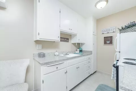 950 S Garfield St, Lodi, CA 95240 photo 7