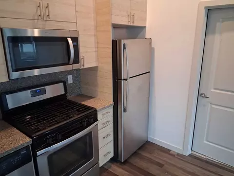 1607 NW Davis St, Portland, OR 97209